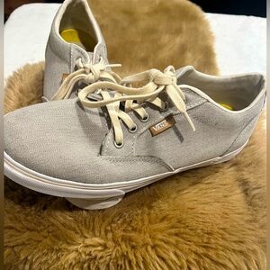 Vans Camden Women's Deluxe Ortholite Low Top Canvas Sneaker Gray size 8.5